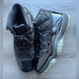 Air Jordan 11 Retro Cap and Gown Mens Size 12 378037-005 No Box Pre-owned